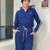 Scrub Lily azul con turbante