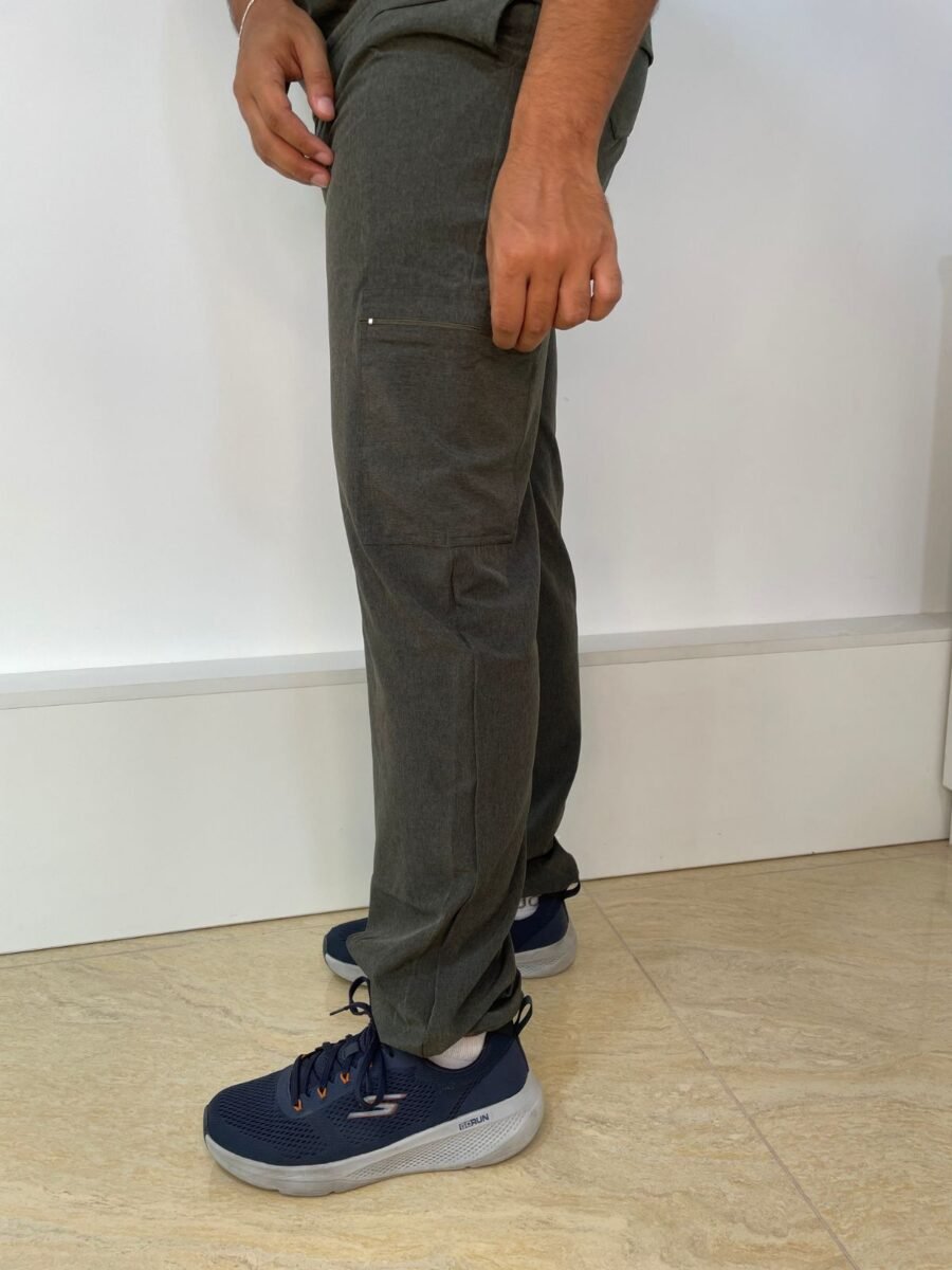 Scrub mike gris pantalon
