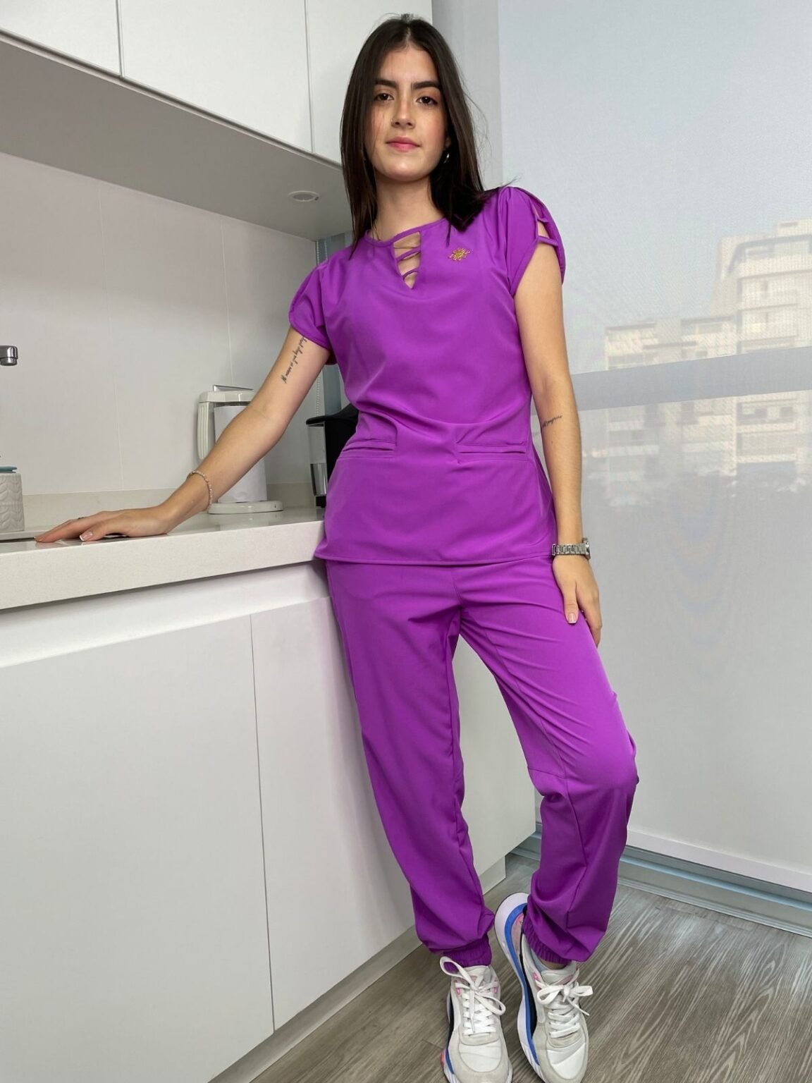scrub-pia-barnie Scrub pia barnie