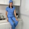 scrub-pia-celeste-frontal Scrub pia celeste frontal